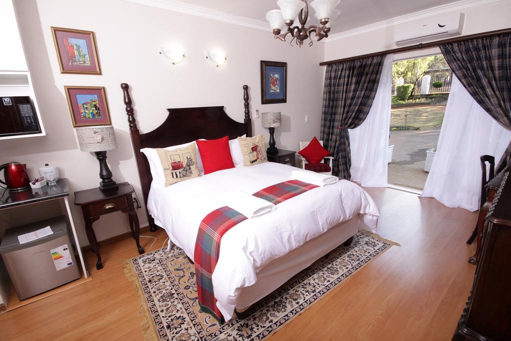 Aberdeen House Newcastle Room photo